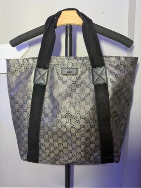 Gucci Monogram Tote Bag in Silver & Black (project)